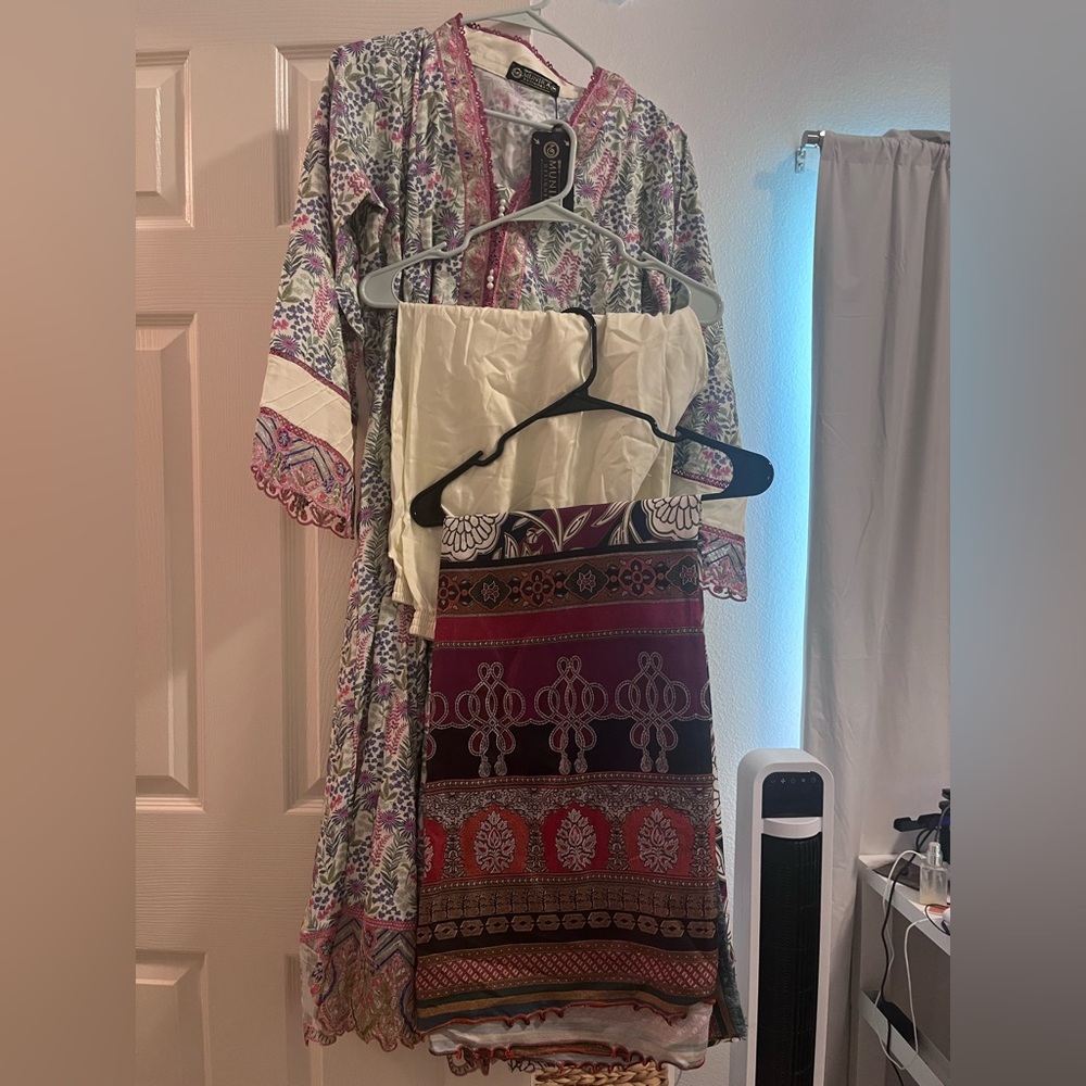 Chic Cream and Purple Women's shalwar kameez 3 pc suit pakistani